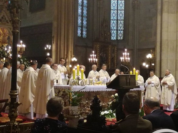Apostolski nuncij Alessandro D